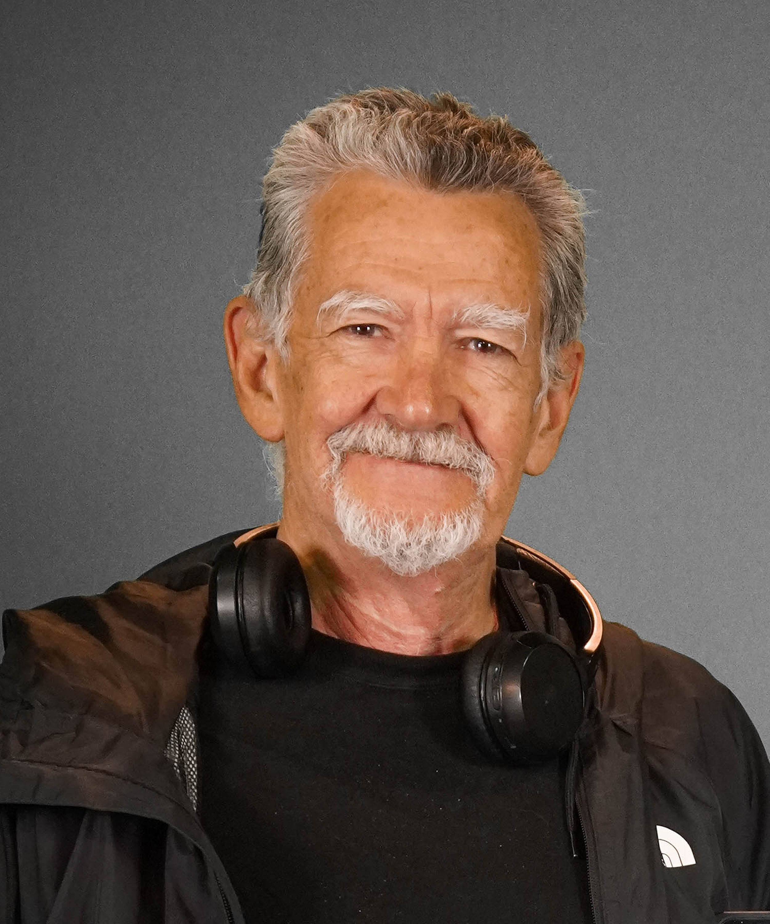 Fue muchas cosas, pero eligió ser libre: la UdeG rinde homenaje a Carlos Ramírez Powell
