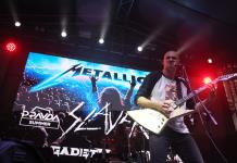 Bandas tributo hacen vibrar a los fans rusos privados de sus ídolos musicales occidentales