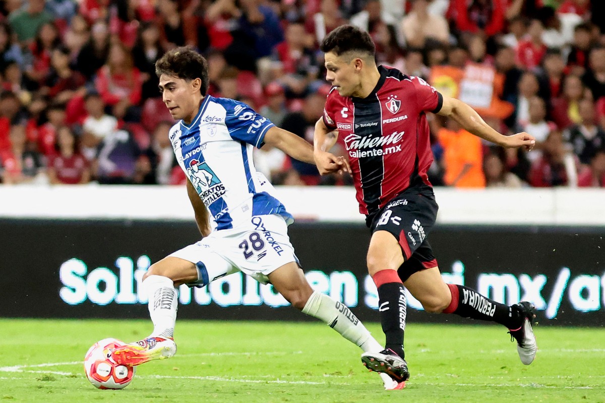 Pachuca golea al Atlas y retoma el liderato del Apertura mexicano Pachuca golea al Atlas y retoma el liderato del Apertura mexicano