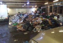 De nueva cuenta, la basura ahoga al Mercado San Juan de Dios