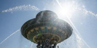 París afronta el dilema del aire acondicionado contra el calor