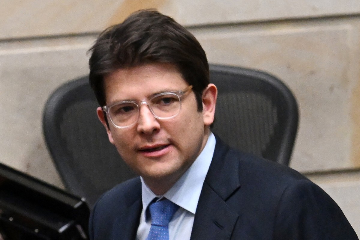 Miguel Uribe Turbay, promesa de la derecha colombiana víctima de la violencia política