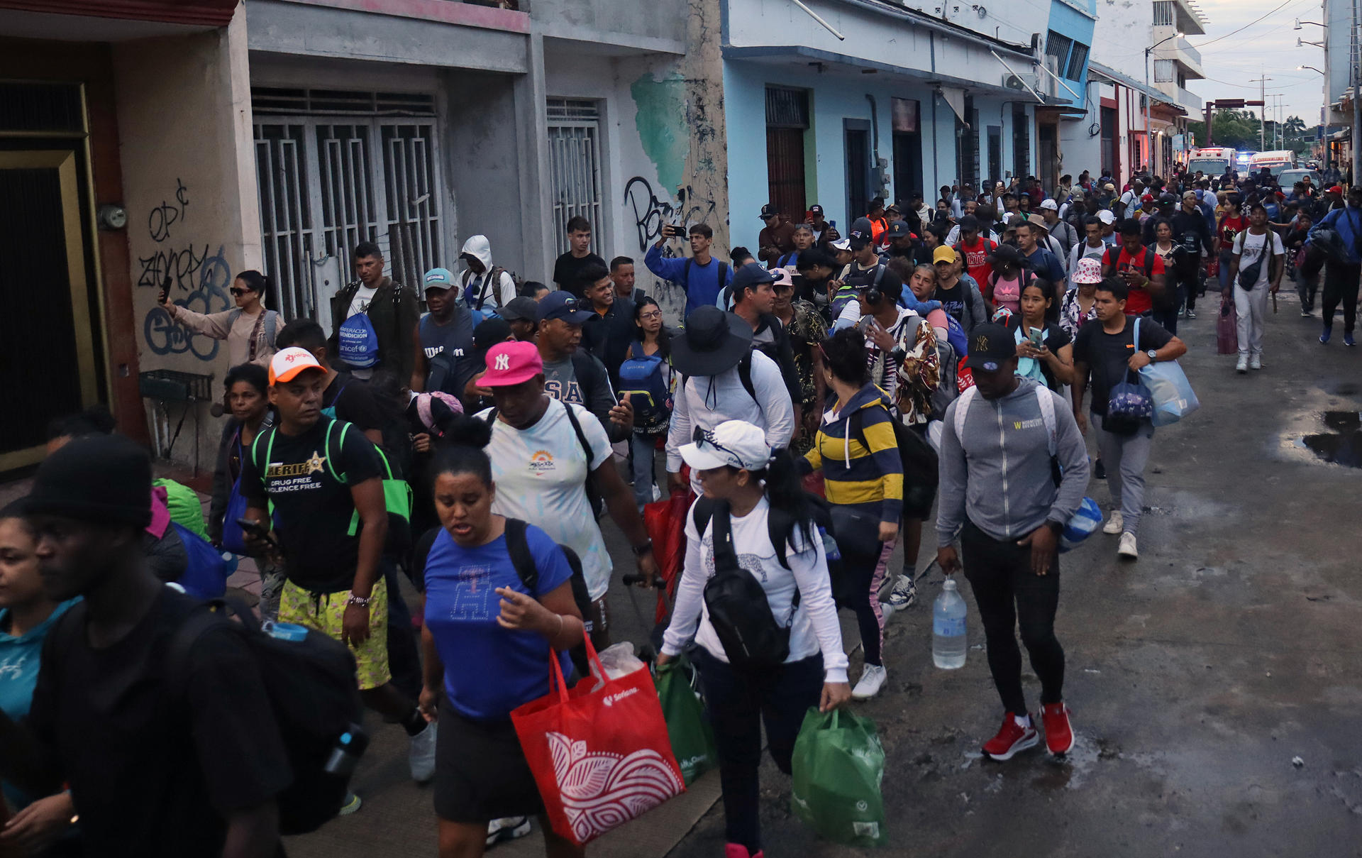 “Atrapados e invisibles”, la nueva realidad de miles de migrantes en México, advierte MSF