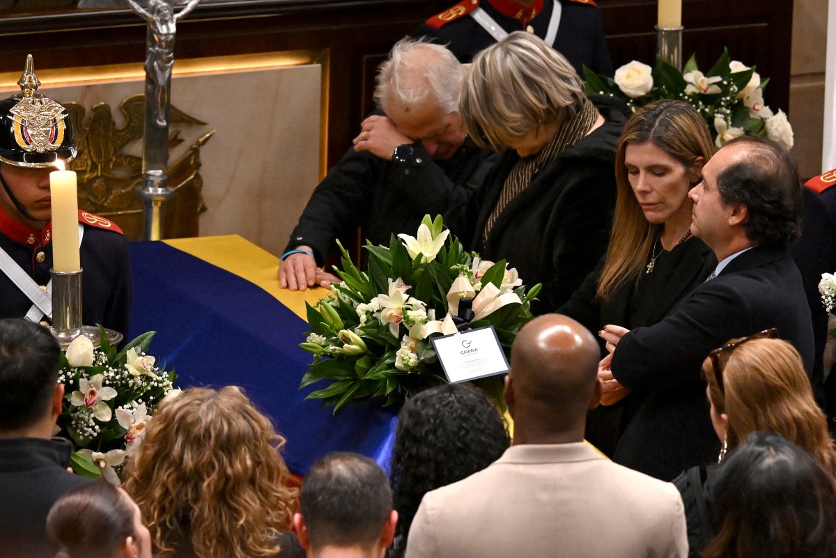 Colombia despide al precandidato presidencial Miguel Uribe con tres días de homenajes en el Congreso
