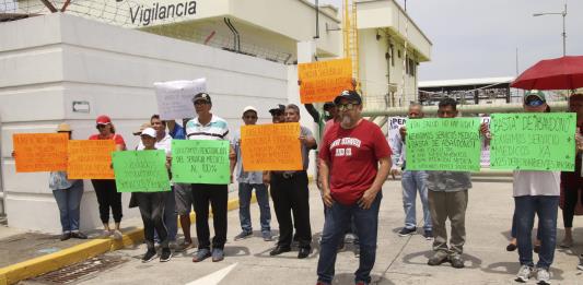 Falta de combustible en la frontera sur de México se agudiza por protestas de jubilados