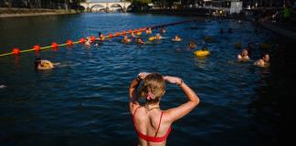 Un baño en el Sena, el golpe de suerte contra el calor en París