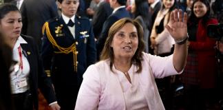 Boluarte promulga en Perú ley de amnistía a militares cuestionada por organismos de DDHH