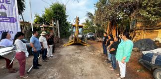 CU Costa Sur y gobierno de Cihuatlán ponen en marcha obra de adoquinamiento en Jaluco en beneficio de la comunidad universitaria y local