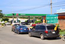 México niega desabasto de gasolina en el país, asegura que es un tema de transporte