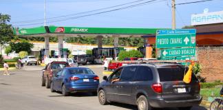 México niega desabasto de gasolina en el país, asegura que es un tema de transporte