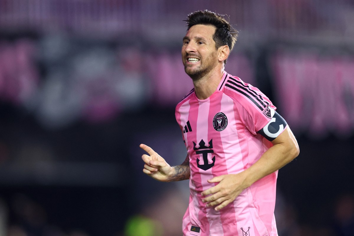 Cristiano Ronaldo es aclamado en Hong Kong, donde Messi fue abucheado el año pasado
