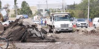 Rehabilitación de Camino Real a Colima asfixia el tráfico y pega a negocios
