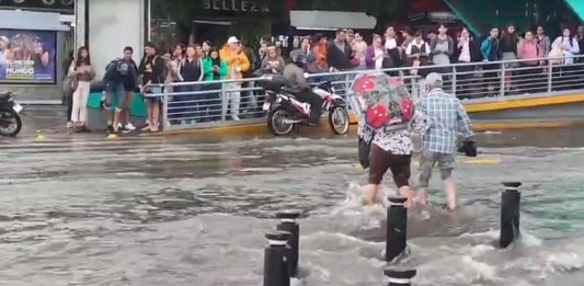 Tormenta matutina en Guadalajara colapsa la Zona Metropolitana