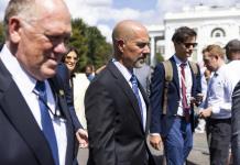 Director de la DEA elogia disposición sin precedentes de México para cooperar con EE.UU.