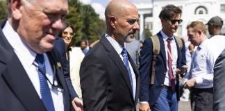 Director de la DEA elogia disposición sin precedentes de México para cooperar con EE.UU.