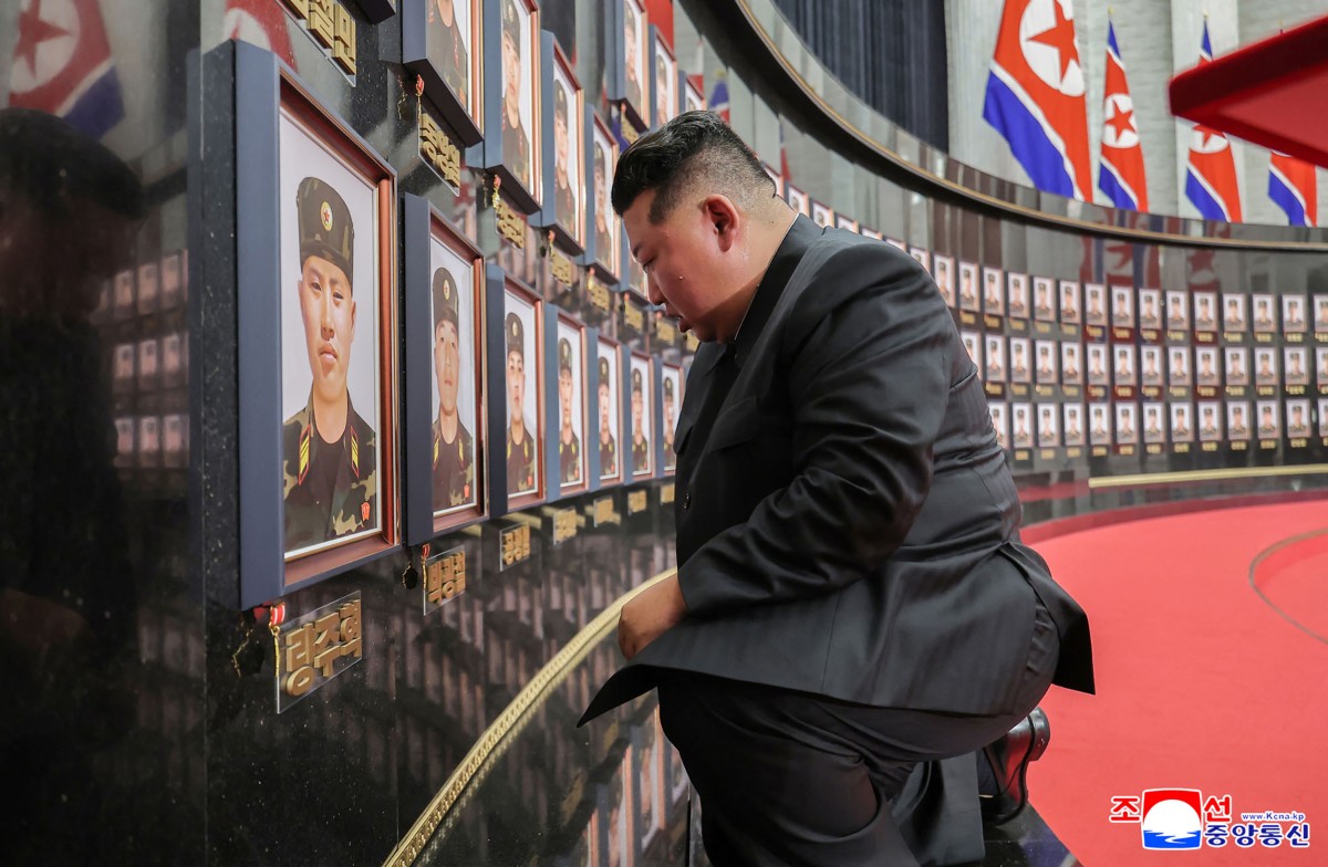Kim condecora a los soldados norcoreanos que lucharon por Rusia en Ucrania Kim condecora a los soldados norcoreanos que lucharon por Rusia en Ucrania