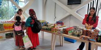 Mamá A.C. premia a sus niños con bazar anual