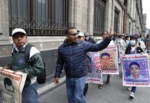 Sheinbaum afirma que renuncia de abogado no cambia relación con familiares de Ayotzinapa