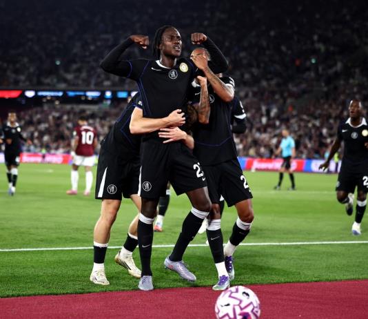 El campeón mundial Chelsea golea 5-1 en derbi ante el West Ham