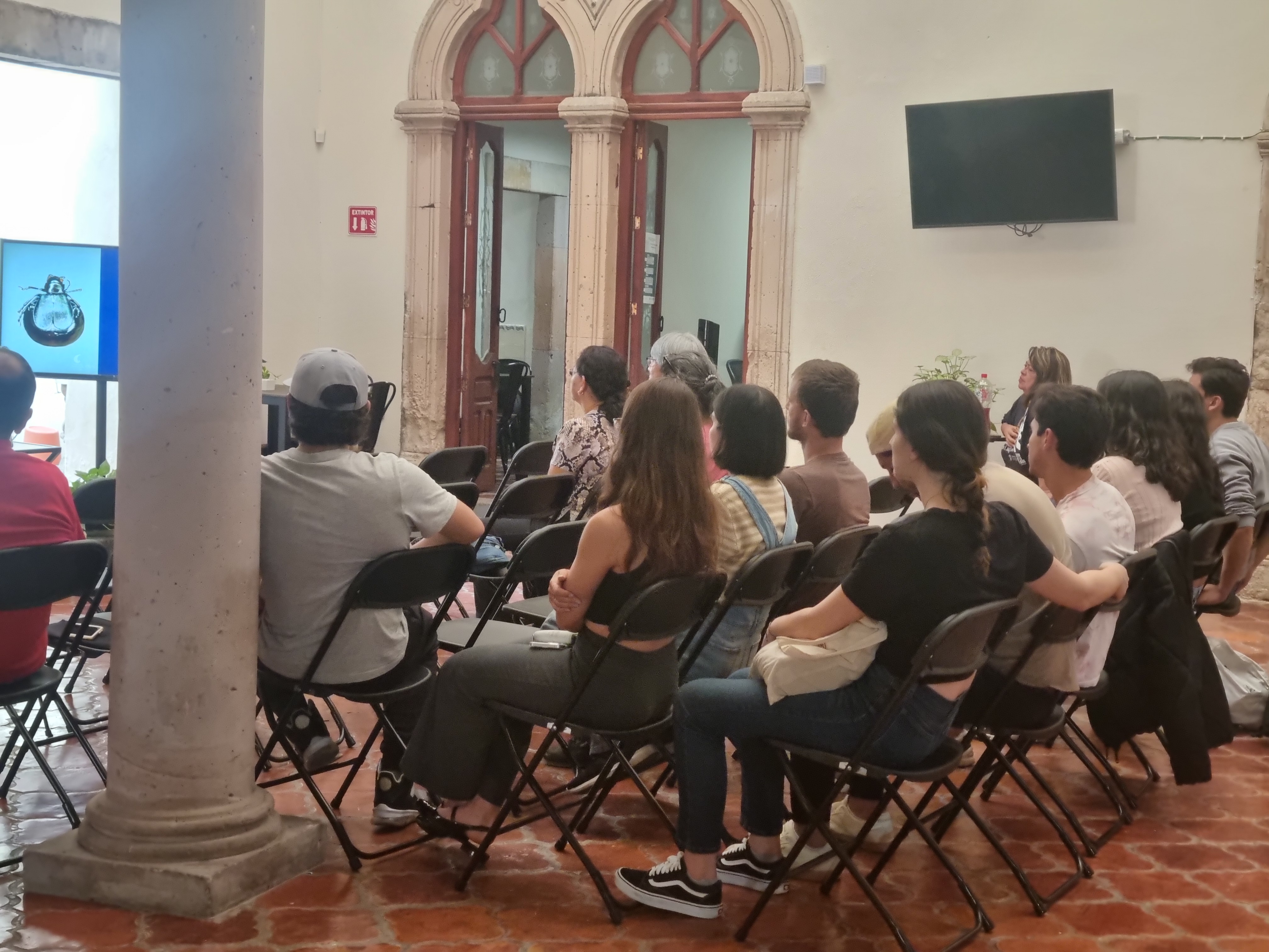 La ciencia de los escarabajos llega a la Librería Carlos Fuentes