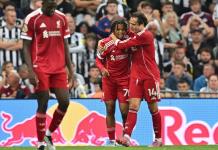 Liverpool ante el dilema Isak antes de recibir al Arsenal