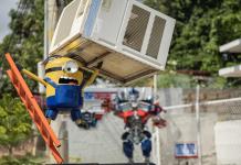 Un venezolano convierte la chatarra en esculturas como una forma de recoger la basura