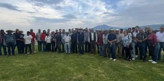 Diputado Sergio Martín del PT entrega apoyos para agricultores en Jocotepec