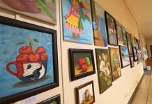 Adultos mayores de Zapotlán exhiben su talento en exposición de pintura al óleo