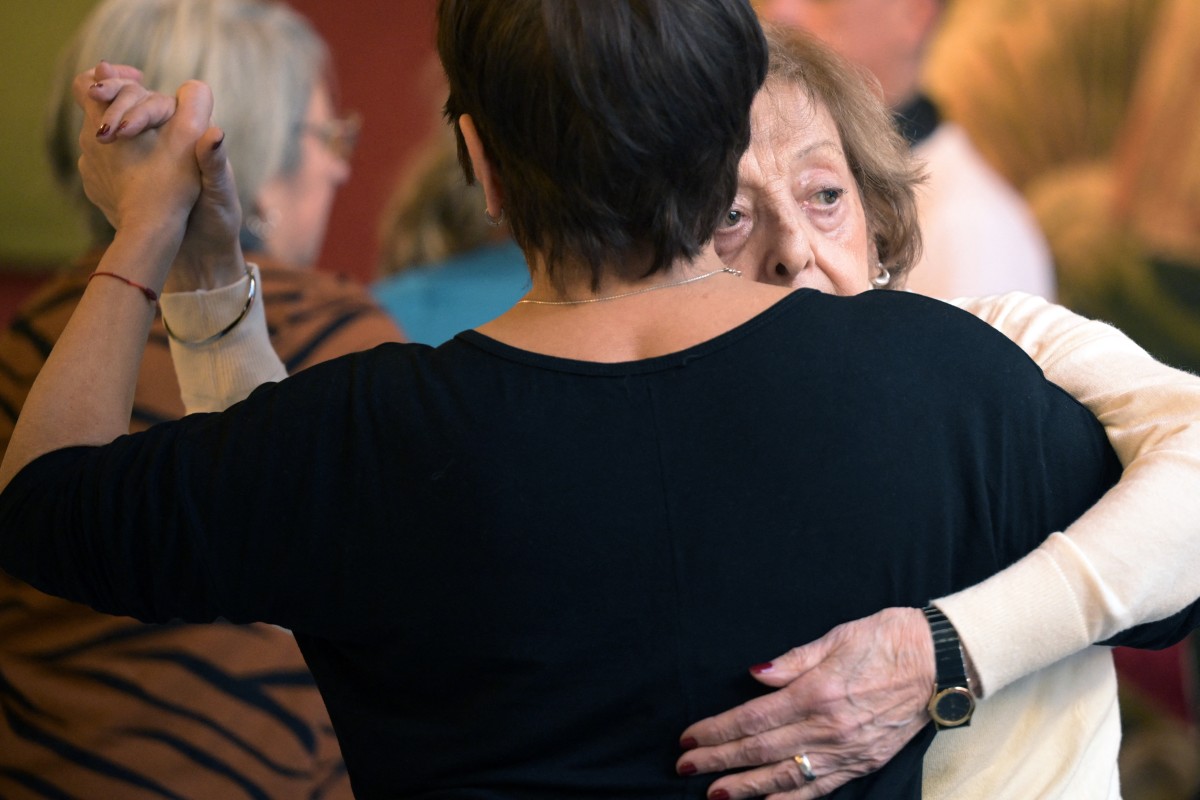 Bailar tango, una terapia innovadora en Argentina contra los síntomas del Parkinson Bailar tango, una terapia innovadora en Argentina contra los síntomas del Parkinson