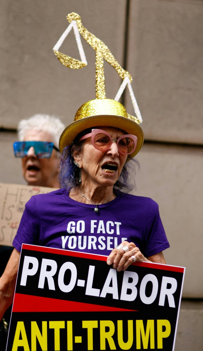 Protestas masivas por el Día del Trabajo acusan a Trump de favorecer a los ricos en EE.UU. Protestas masivas por el Día del Trabajo acusan a Trump de favorecer a los ricos en EE.UU.