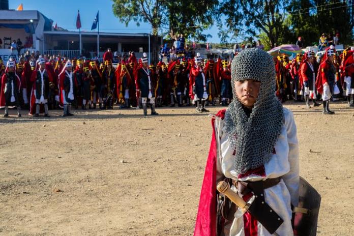 Morismas de Bracho, tradición teatral que une a generaciones en México Morismas de Bracho, tradición teatral que une a generaciones en México