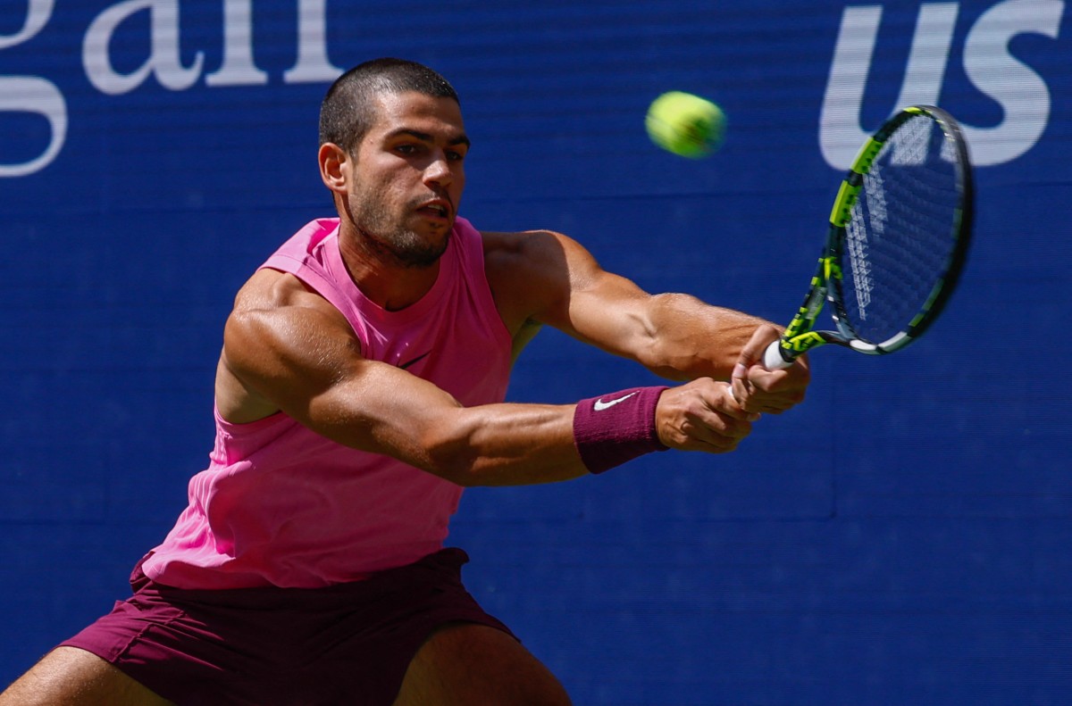 Alcaraz avanza a semifinales del US Open con otro show de tenis Alcaraz avanza a semifinales del US Open con otro show de tenis
