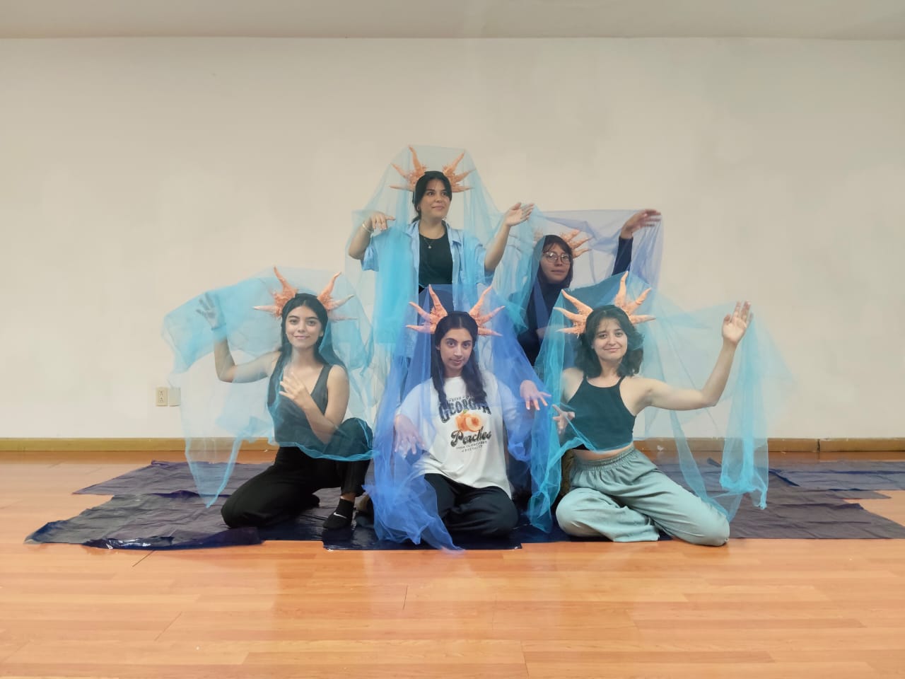 Introspección y resiliencia en la obra “Quisiera ser un ajolote”, en el Teatro Experimental de Jalisco Introspección y resiliencia en la obra “Quisiera ser un ajolote”, en el Teatro Experimental de Jalisco