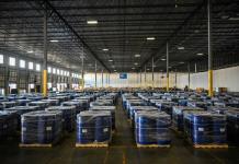 EEUU incauta 13.000 barriles de químicos para drogas que iban de China a México
