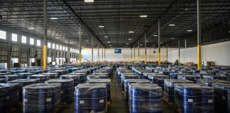 EEUU incauta 13.000 barriles de químicos para drogas que iban de China a México