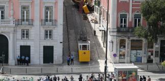 Los funiculares de Lisboa, un medio de transporte centenario convertido en atracción turística