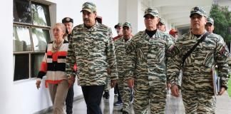 Trump advierte a Venezuela que sus aviones serán derribados si representan una amenaza