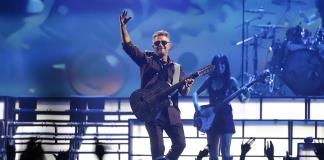Alejandro Sanz arranca su gira "¿Y ahora qué?" pisando fuerte en centro de México