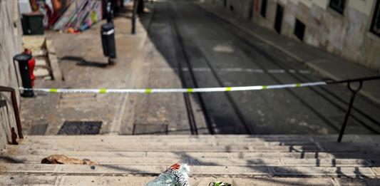 Once extranjeros y cinco portugueses murieron en el accidente de funicular en Lisboa