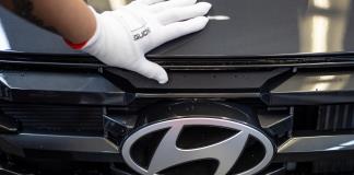 Migrantes surcoreanos y latinos, entre los 475 detenidos en redada en la planta de Hyundai