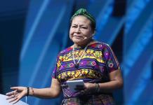 La Nobel de la Paz, Rigoberta Menchú, advierte sobre la deshumanización en la era digital