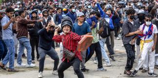 Al menos 16 muertos en Nepal en protesta contra el bloqueo de las redes sociales