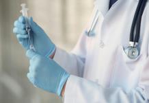México continuará su convenio para recibir a médicos cubanos