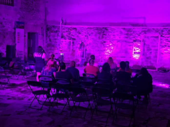 Presentan la obra de teatro Luces de navidad en julio