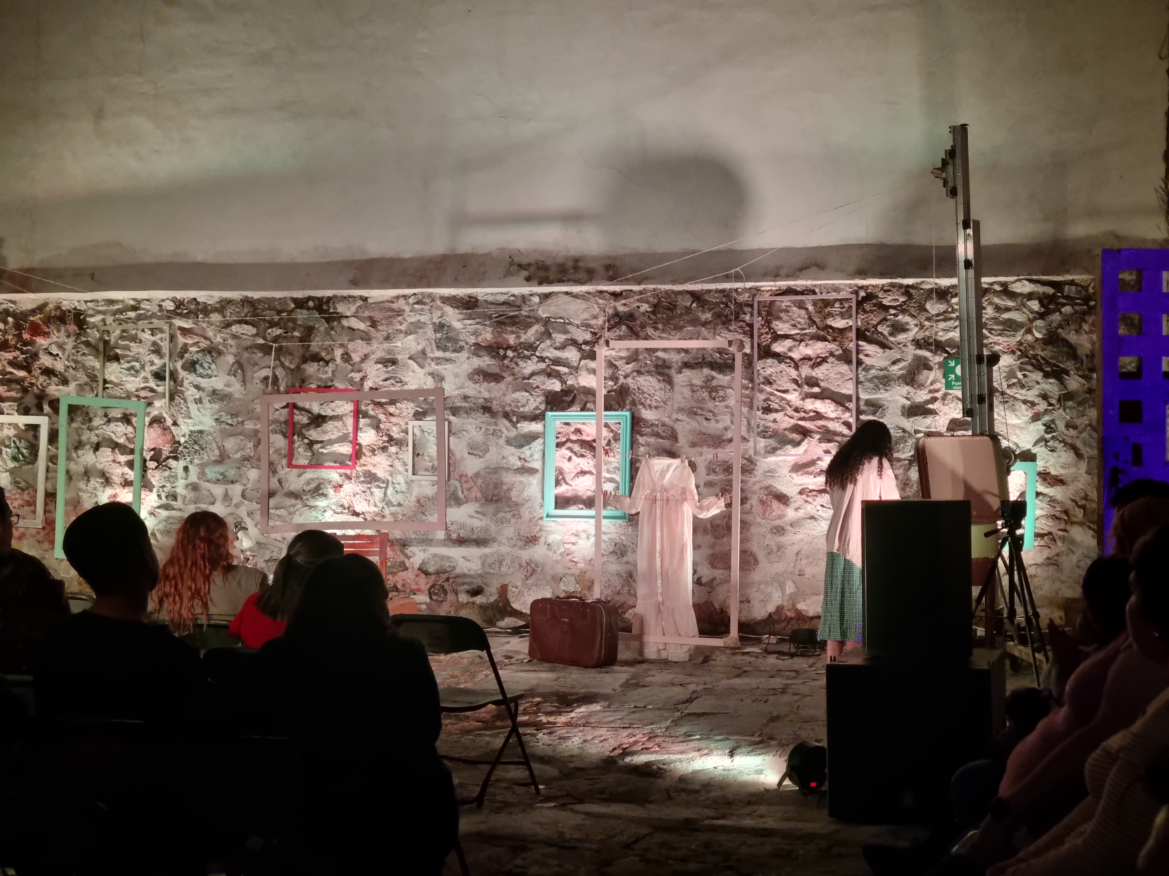 Presentan la obra de teatro Luces de navidad en julio