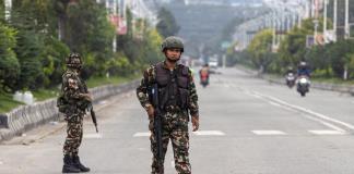 El ejército nepalí controla Katmandú y entabla diálogo sobre el futuro del país