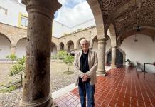 Luis Camnitzer revive a Simón Rodríguez en una exposición que une arte y tecnología