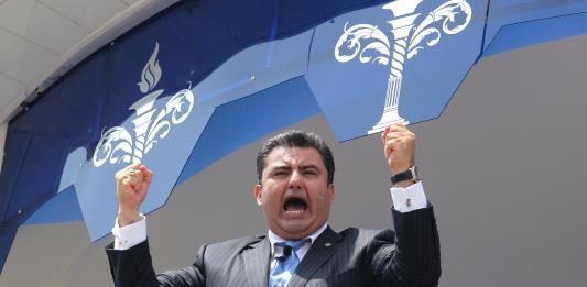 Naasón Joaquín García se declara no culpable de seis cargos en una corte de Nueva York