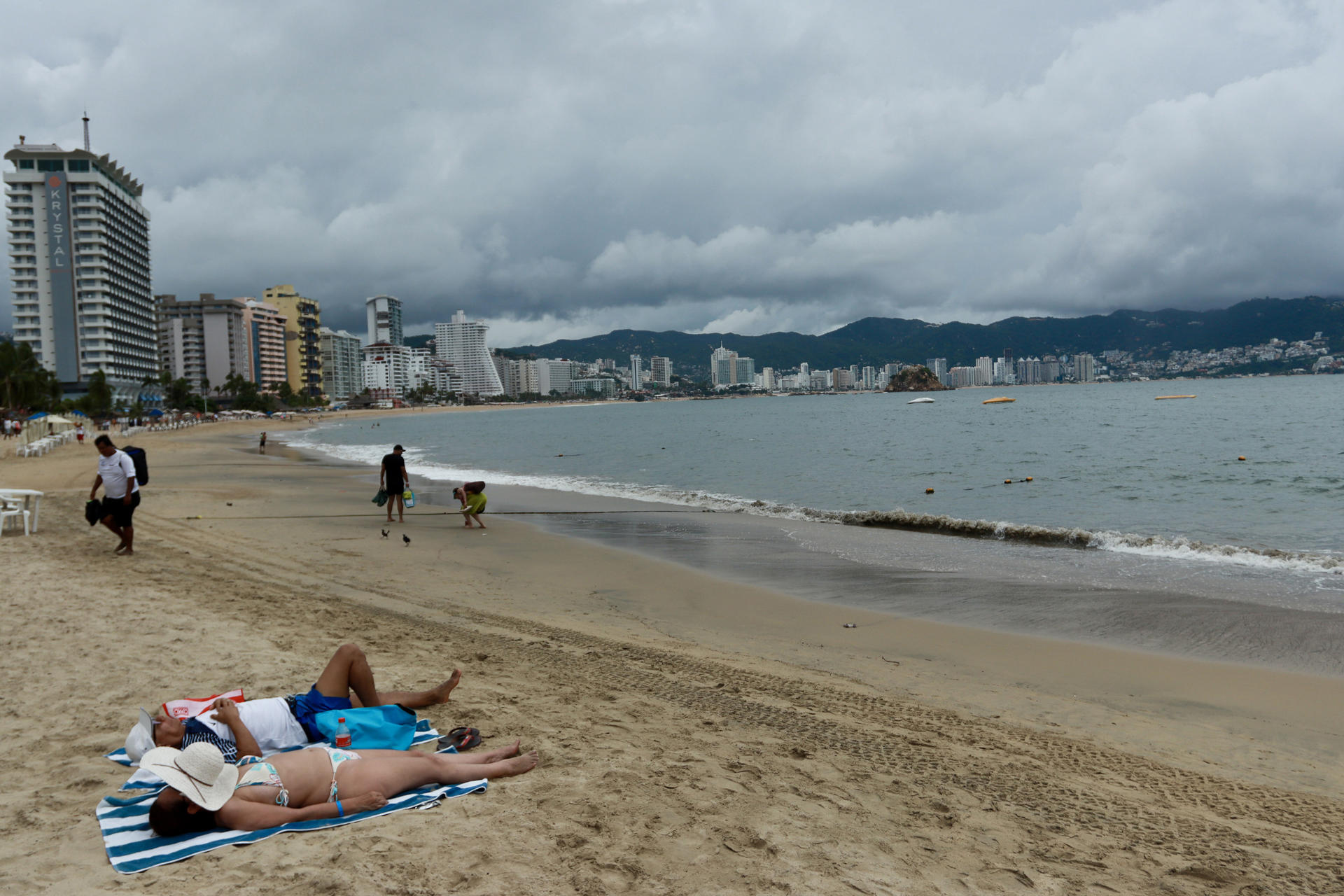 Depresión tropical Trece-E se intensifica a tormenta Mario en el Pacífico mexicano Depresión tropical Trece-E se intensifica a tormenta Mario en el Pacífico mexicano