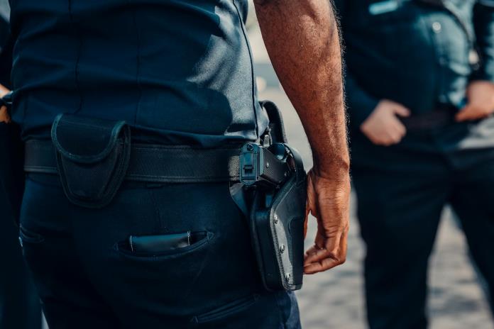 Agente migratorio mata a disparos en Chicago a inmigrante en fuga Agente migratorio mata a disparos en Chicago a inmigrante en fuga